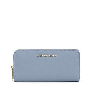 Michael Kors Jet Set Continental Wallet